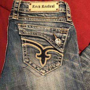 Size 28 Rock Revival Capris